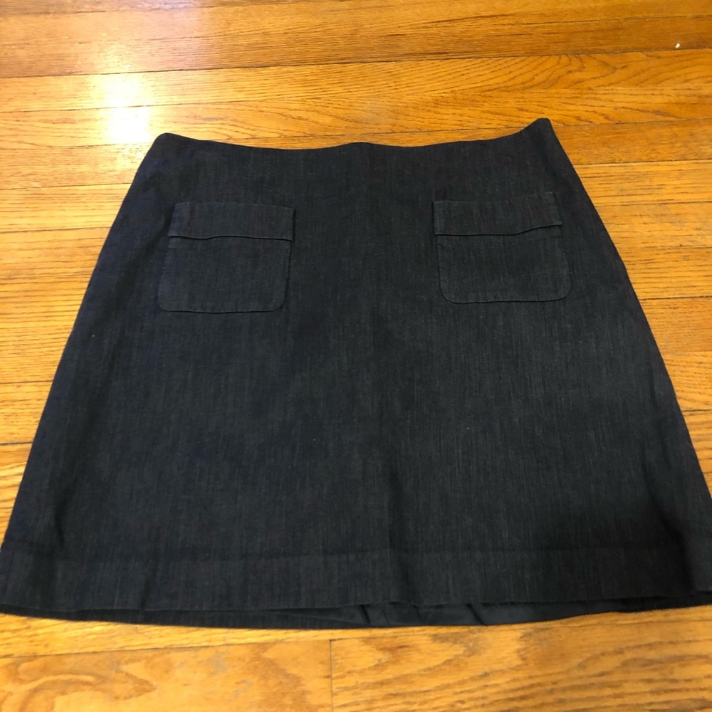 LOFT pencil skirt with pockets!